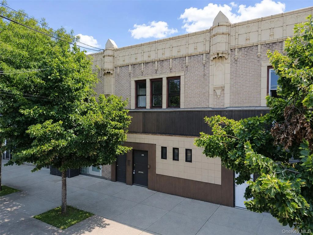 76-14 Rockaway Boulevard, Woodhaven
