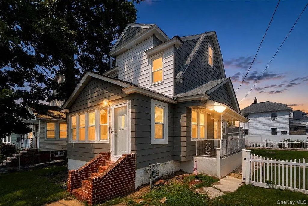 17 Sapir Street, Valley Stream
