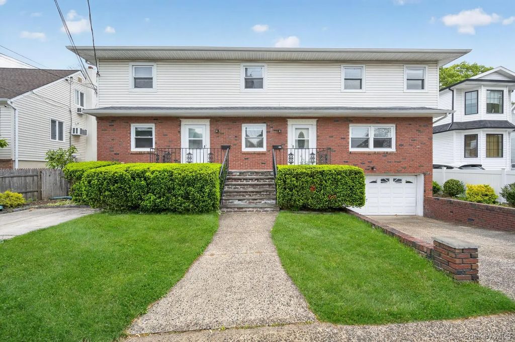68a Graywood Road, Port Washington