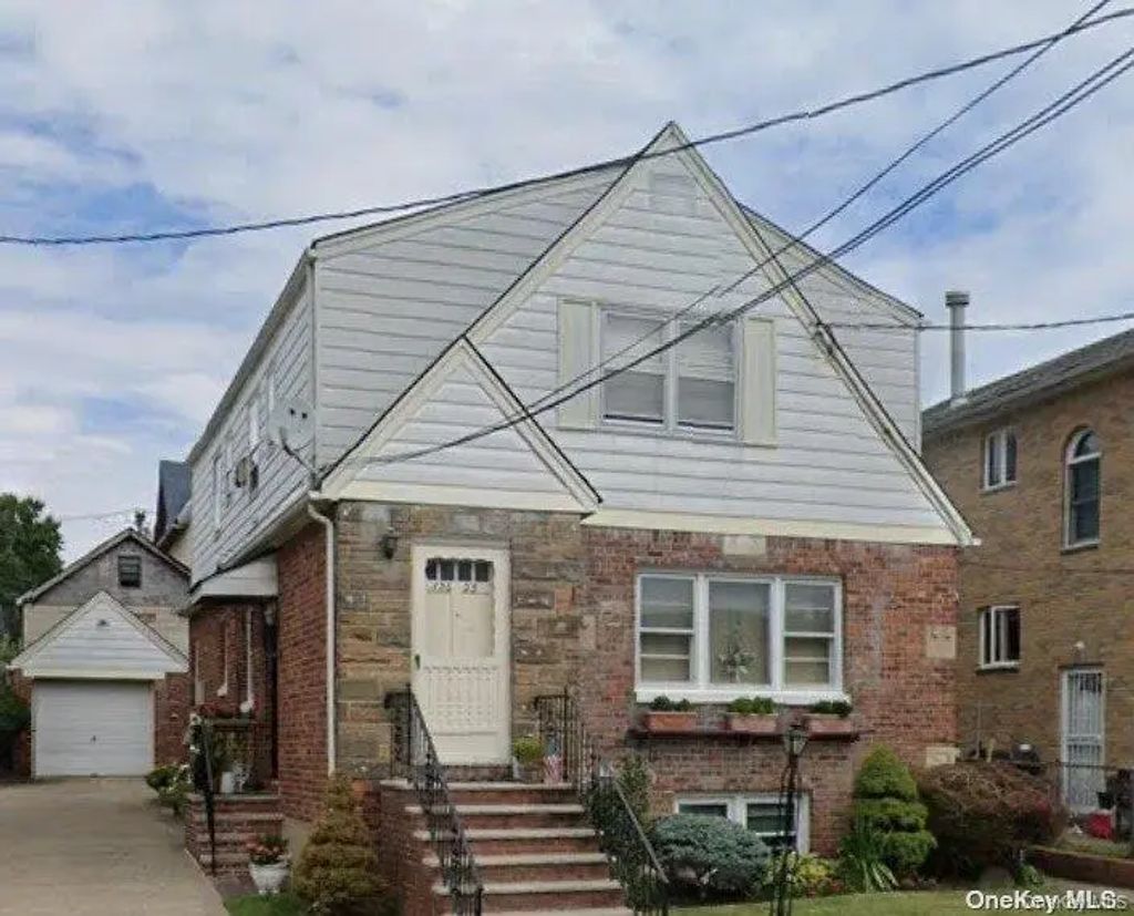 136-25 62nd Avenue # 2, Flushing