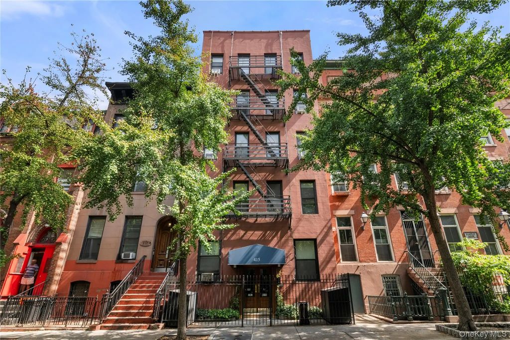 415 W 46 Street # 2d, New York (Manhattan)