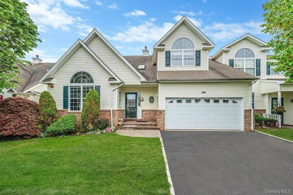153 Constantine Way # 153, Mount Sinai