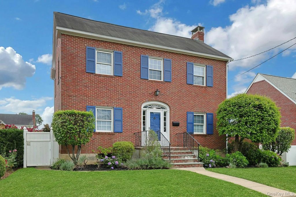 54 Bowman Avenue, Rye Brook