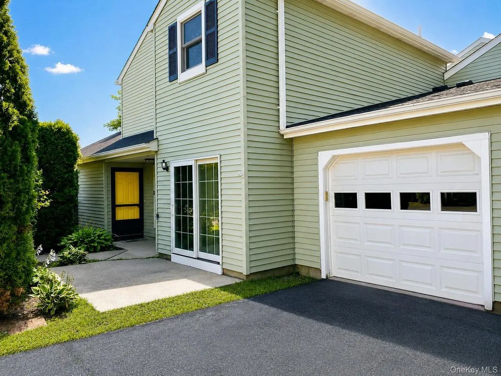 23 Weathervane Way, Warwick