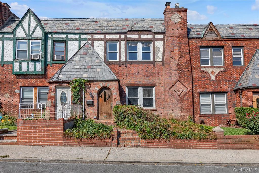 30-12 90th Street, East Elmhurst