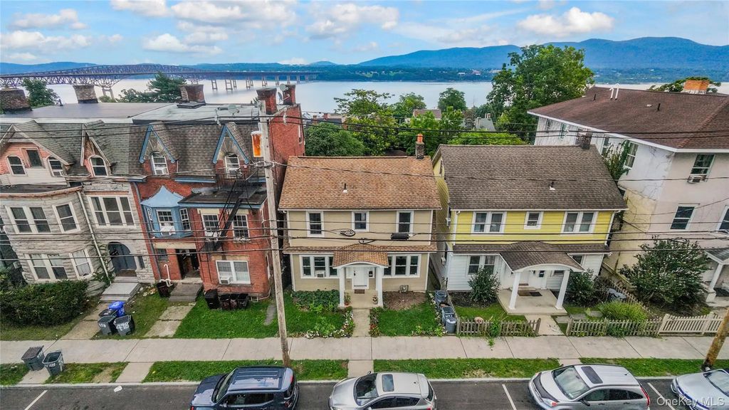 492 Liberty Street, Newburgh