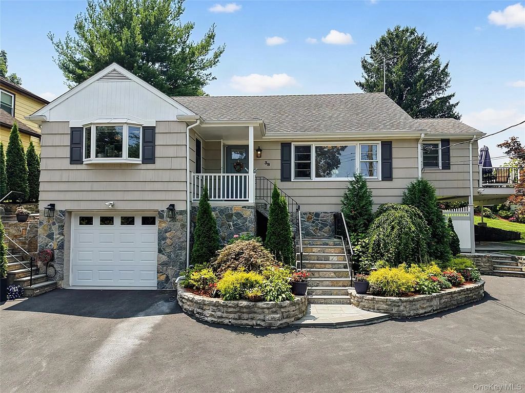 38 Harney Road, Scarsdale