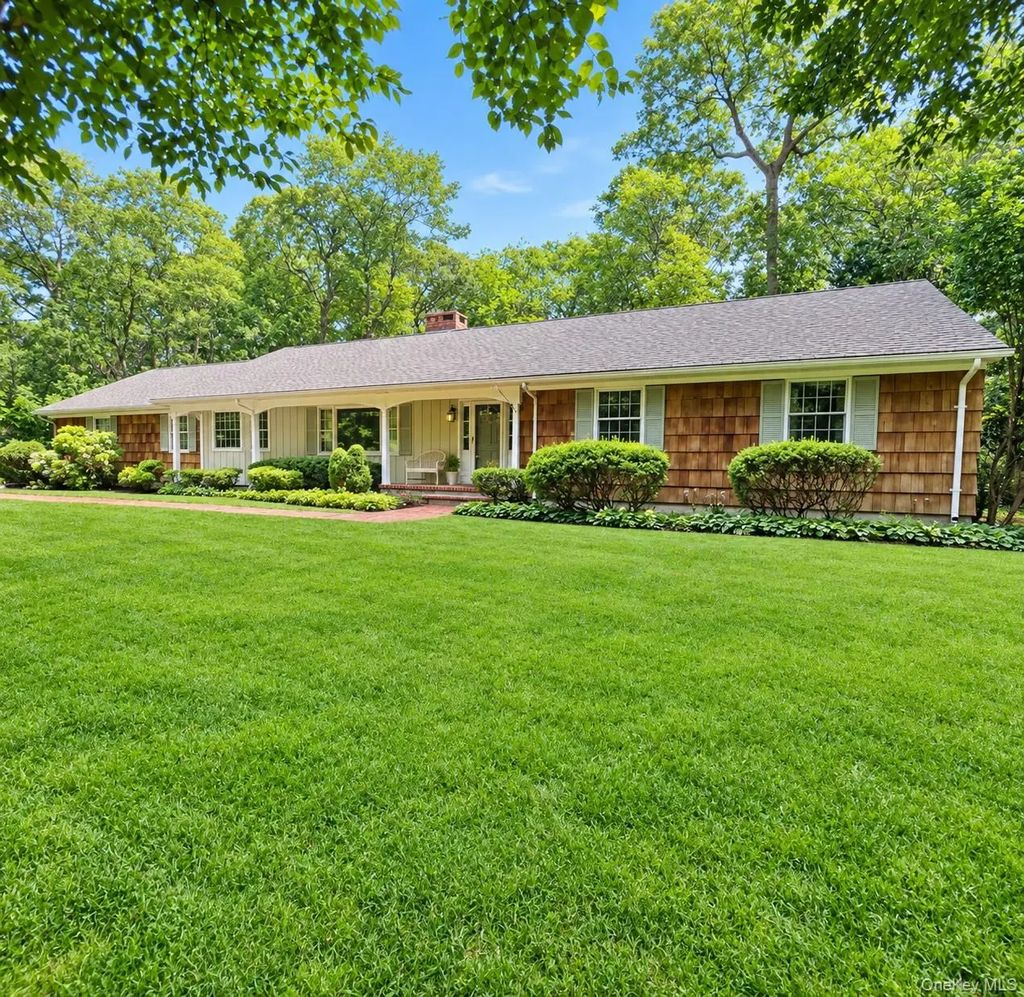 9 Cliff Road, Port Jefferson Village