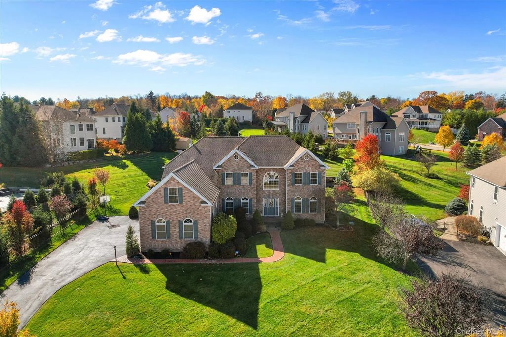 42 Deangelis Drive, Monroe