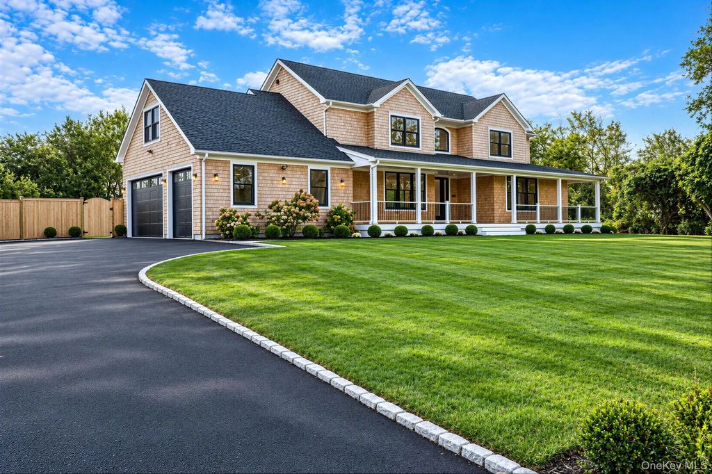 390 Wildberry Lane, Southold