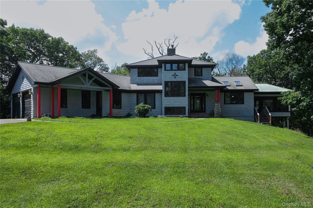 150 Deer Hollow Road, Poughquag