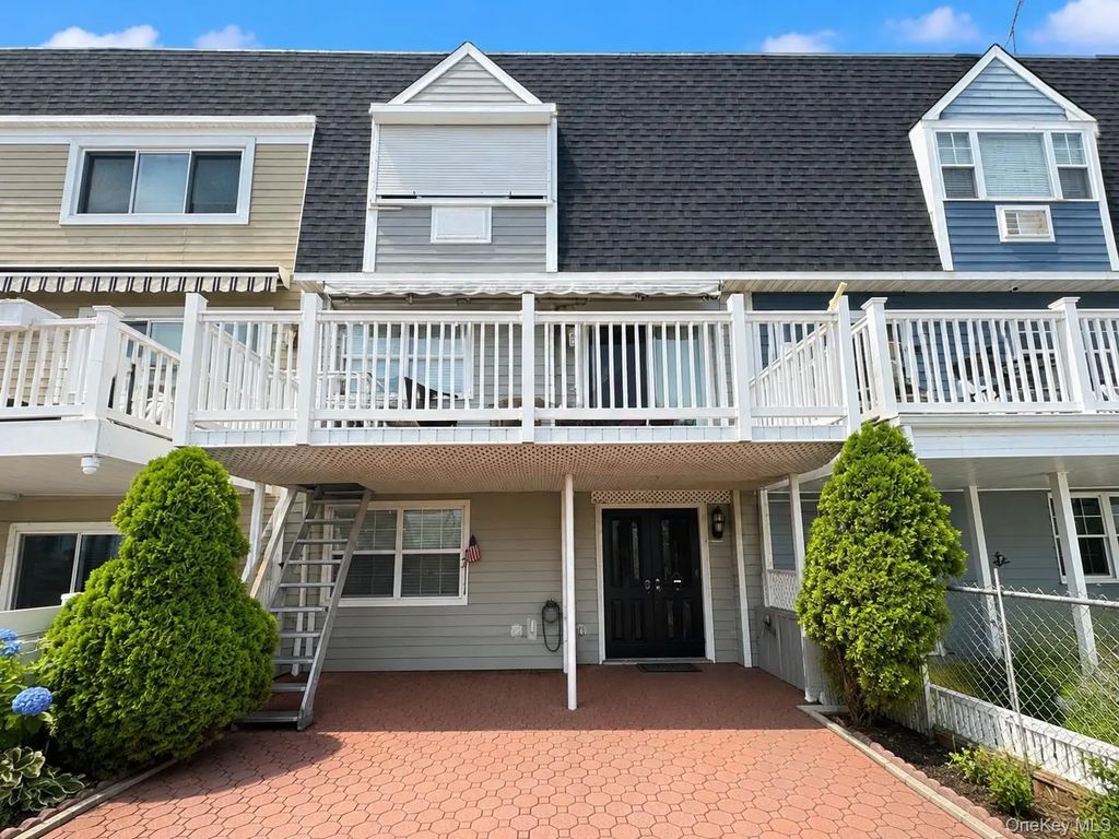 9508 Shore Front Parkway, Rockaway Beach
