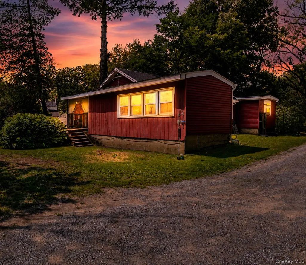 95 Riley Road, New Windsor