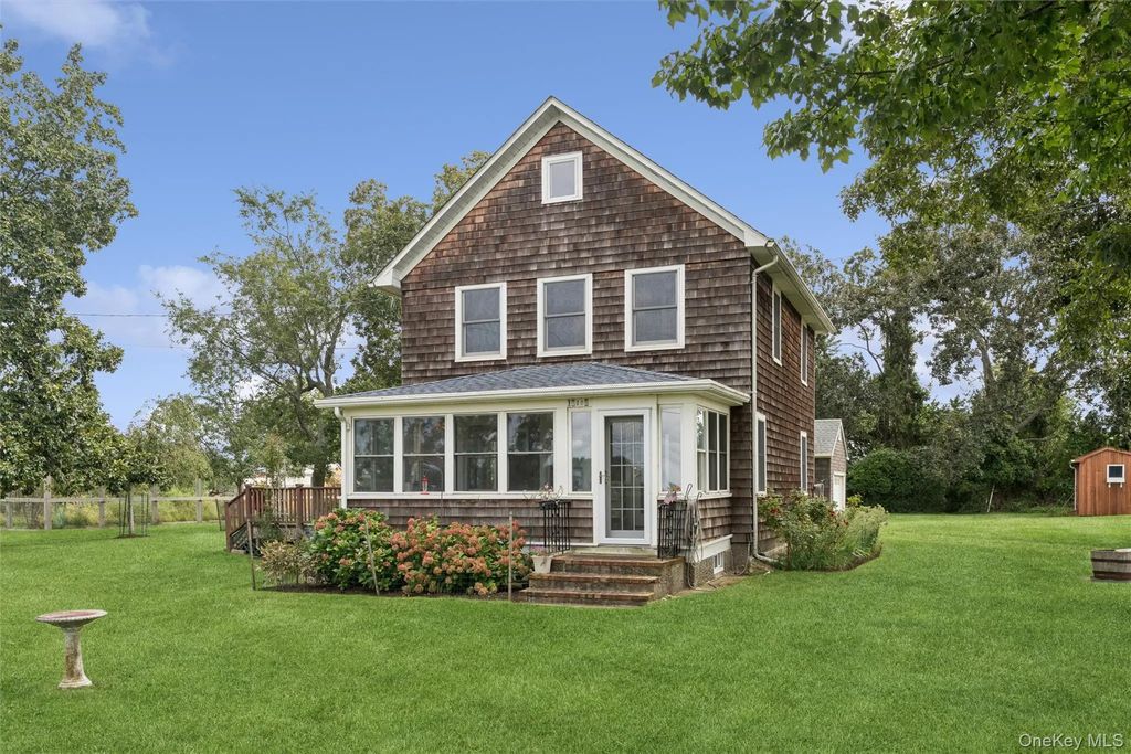 13700 Oregon Road, Cutchogue