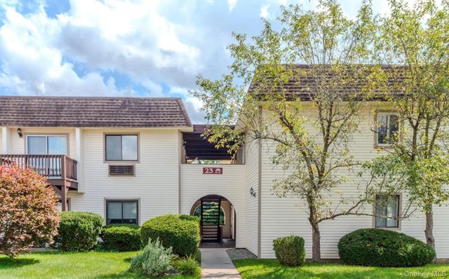 23 Village Park Drive # 3b, Fishkill
