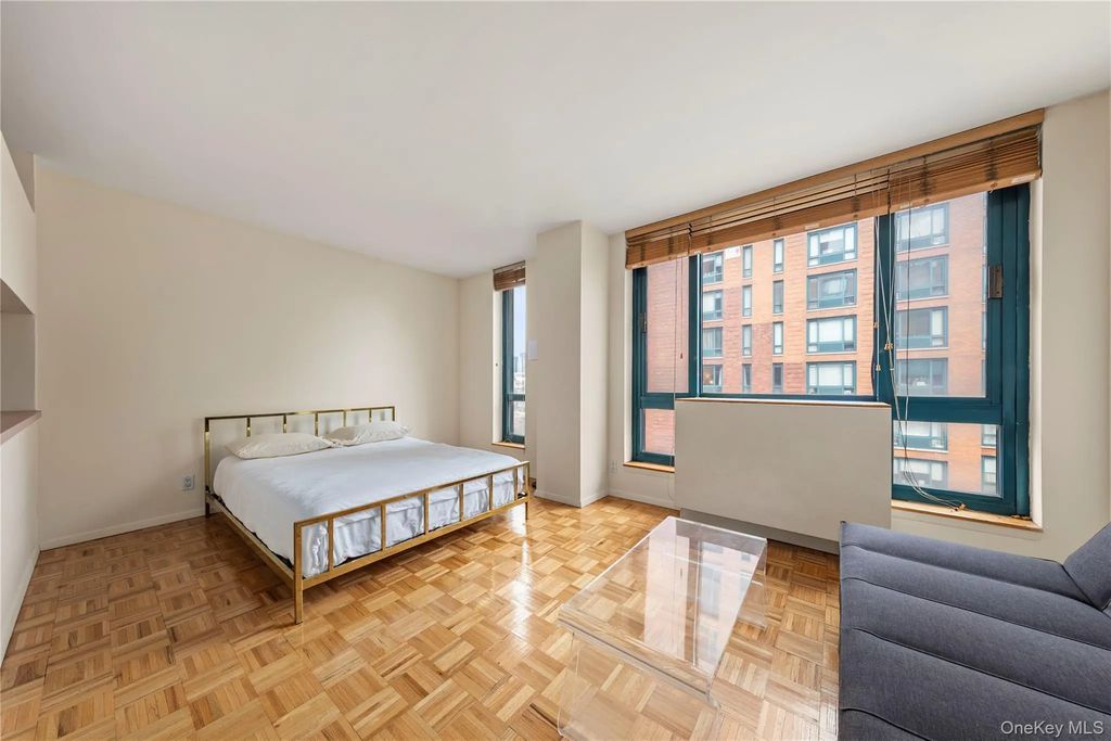 1 Irving Place # U17h, New York (Manhattan)