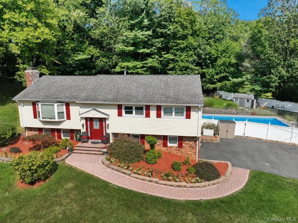 1 Potter Lane, Suffern