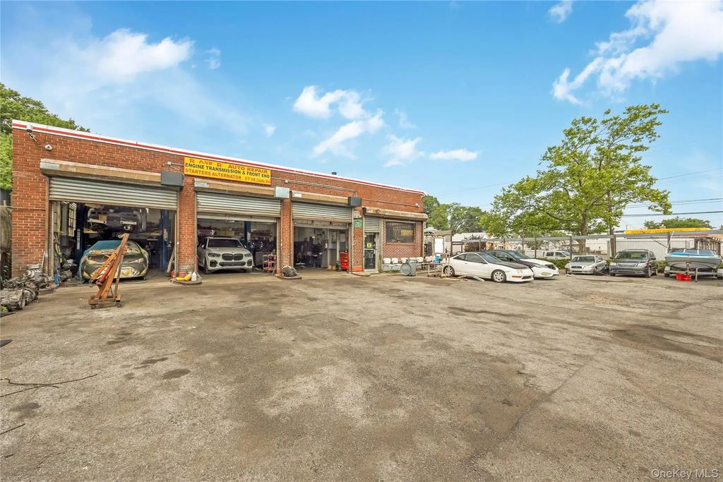 11704 Sutphin Boulevard, Jamaica