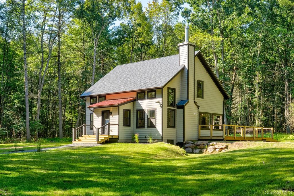 76 Timber Lake Drive, Yulan