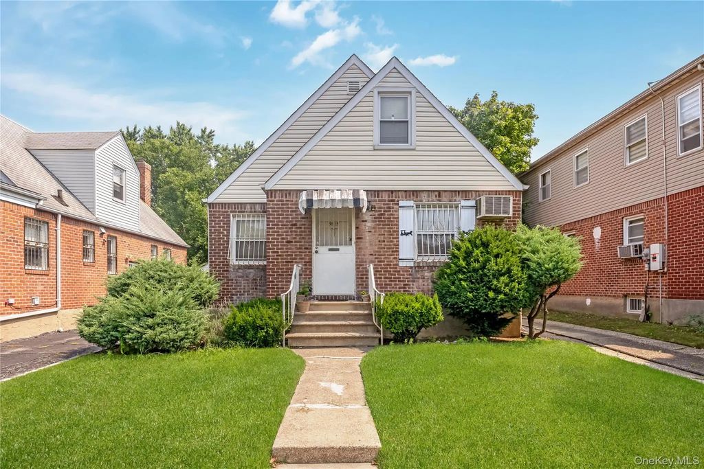 5615 196th Street, Fresh Meadows