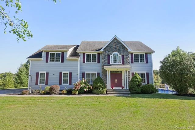 23 Monarch Drive, Hopewell Junction