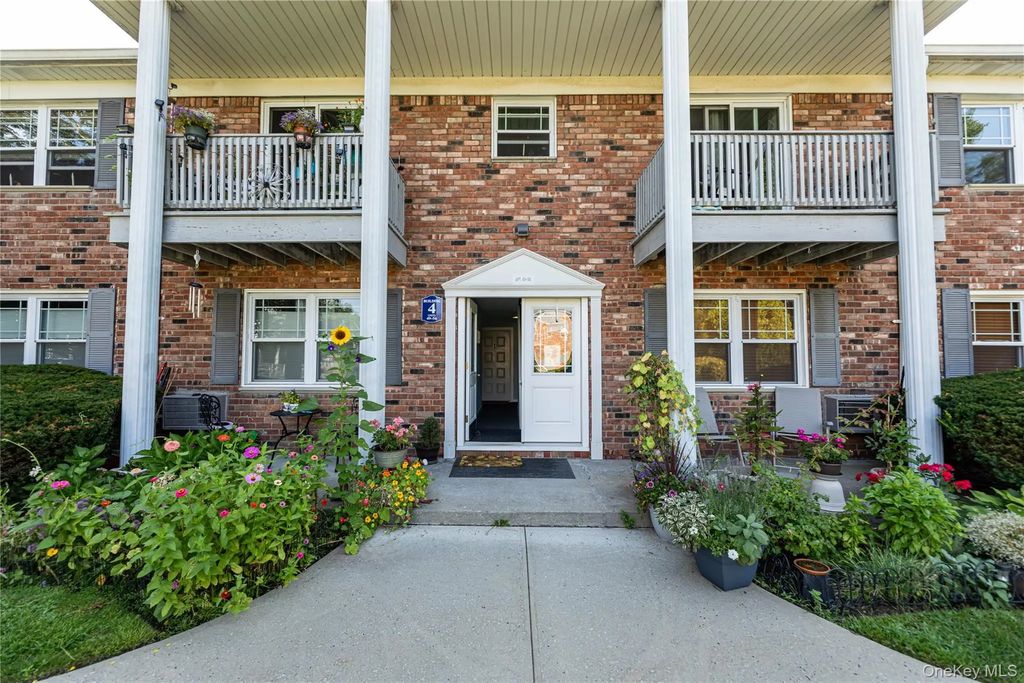 51 Fairharbor Drive # 51, Patchogue
