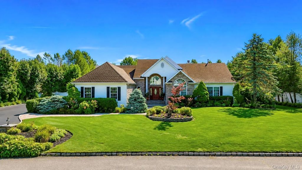 55 Casey Lane, Mount Sinai
