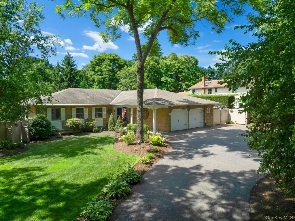 189 Lodge Avenue, Huntington Station