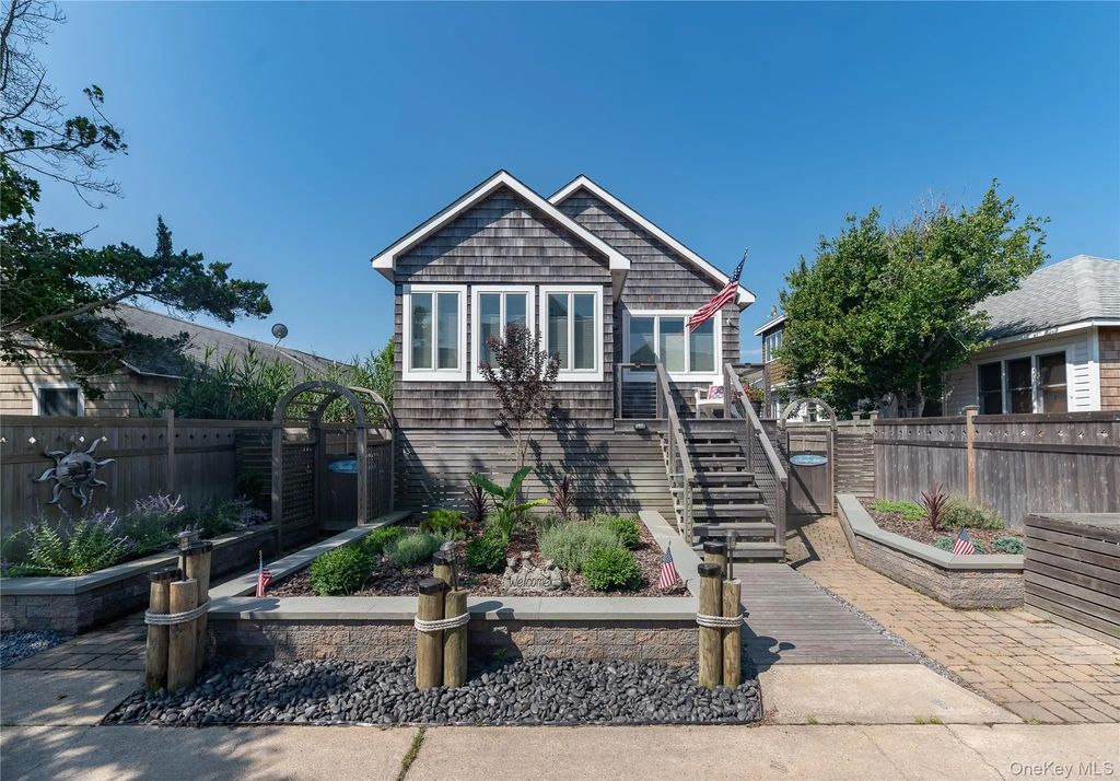 306 Wilmot Road, Ocean Beach