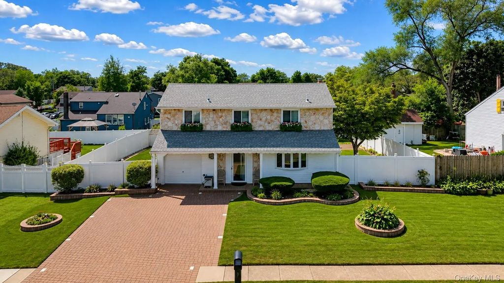 164 Bark Avenue, Central Islip