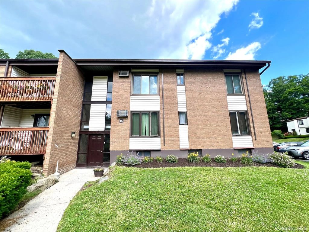 3 Hook Road # 15a, Poughkeepsie