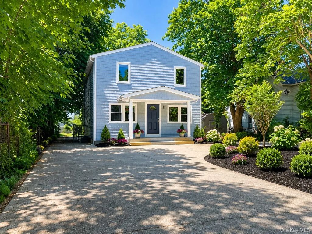 926 Hawkins Avenue, Lake Grove