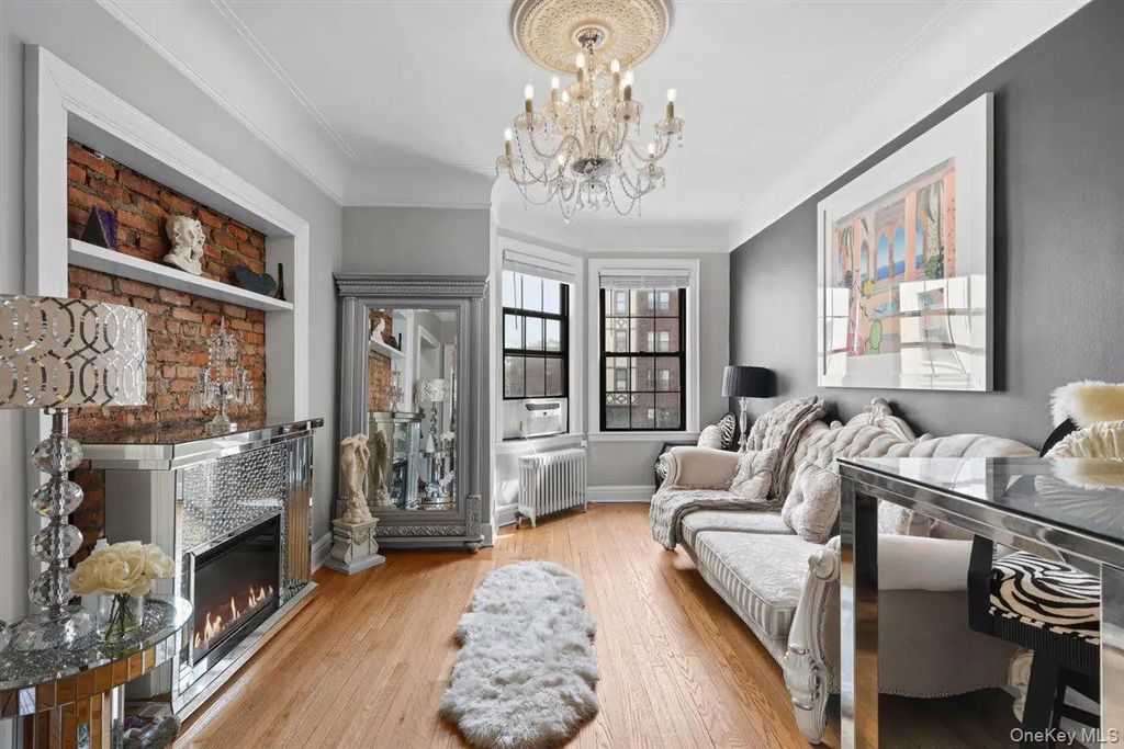 26 Pondfield Road # 3c, Bronxville