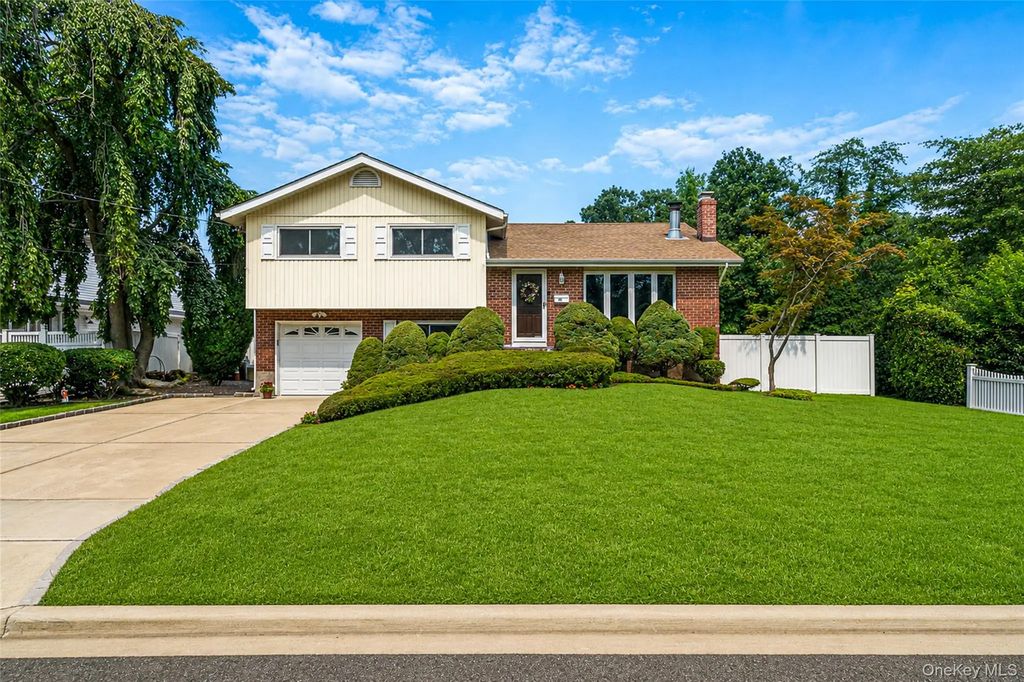 41 Orchard Street, Farmingdale