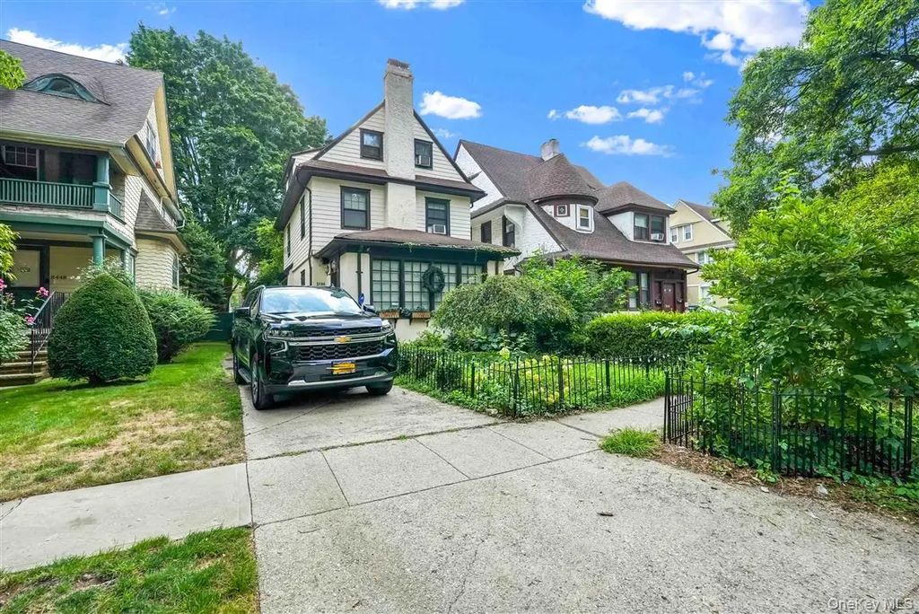 84-44 118th Street, Kew Gardens