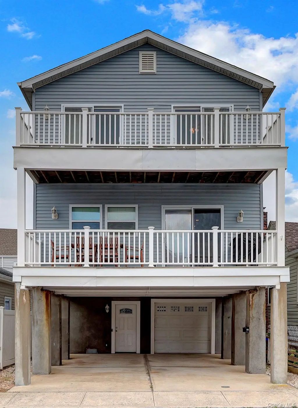 72 Arizona Avenue, Long Beach