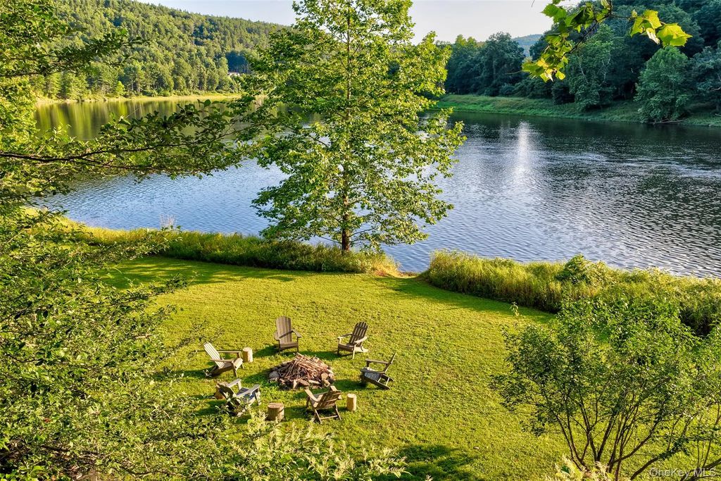 151 Hankins Road, Narrowsburg