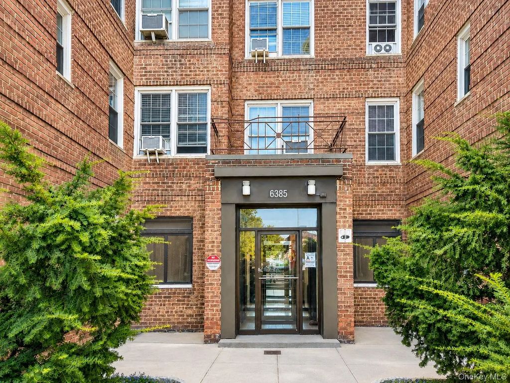 63-85 Woodhaven Boulevard # 6c2, Rego Park