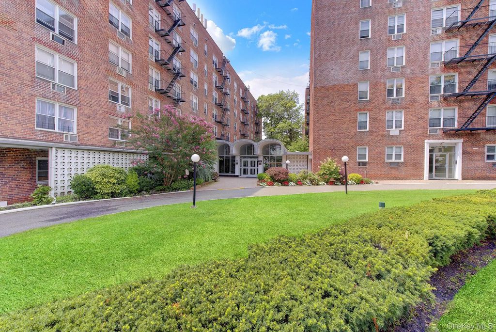54-40 Little Neck Parkway # 6g, Little Neck