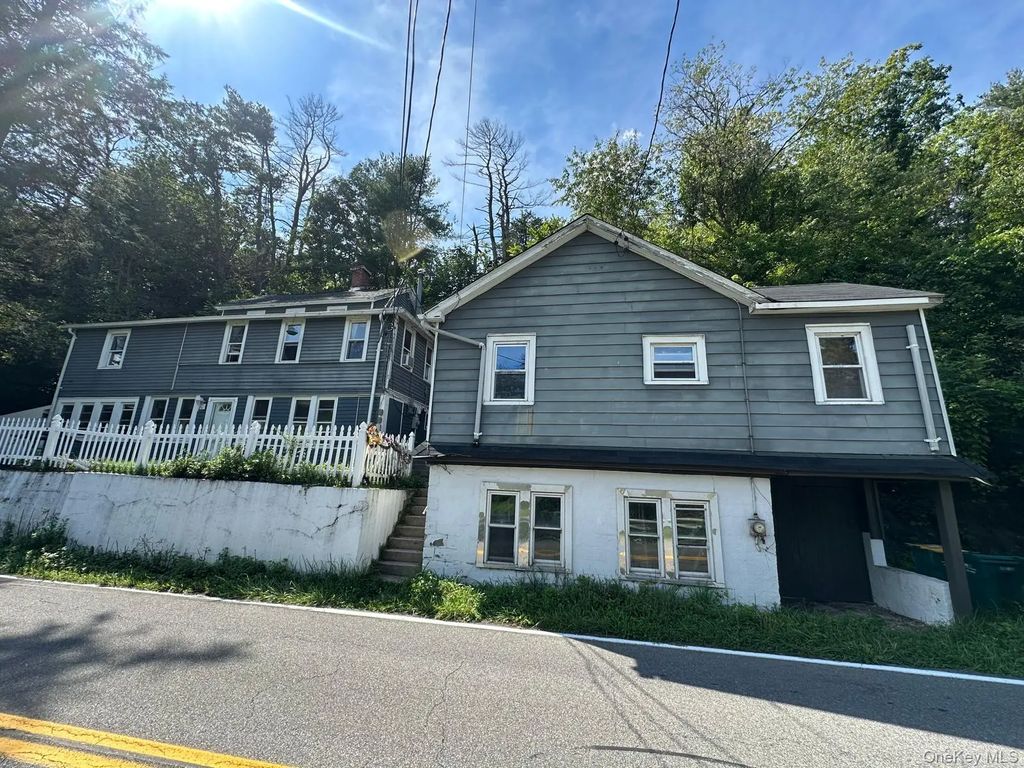 348-354 Binnewater Road, Kingston
