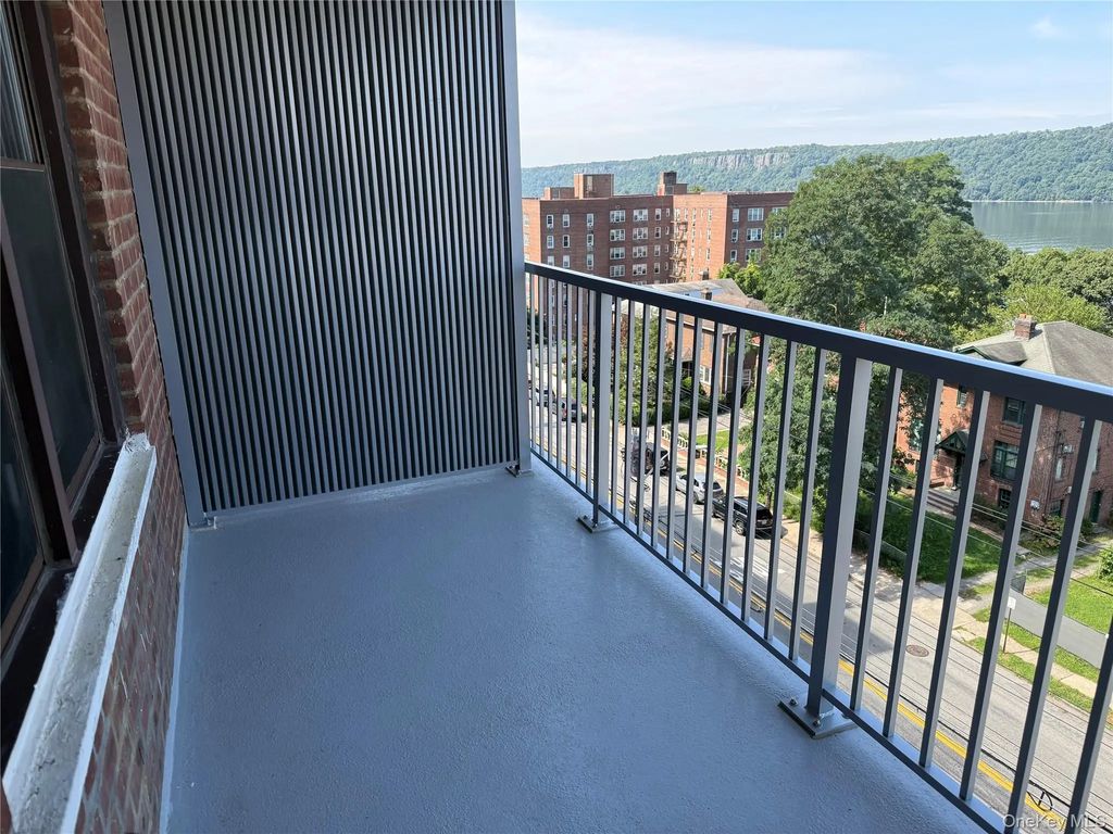 650 Warburton # 5e, Yonkers
