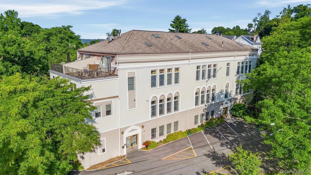 88 Broadway # Ph4, Ossining