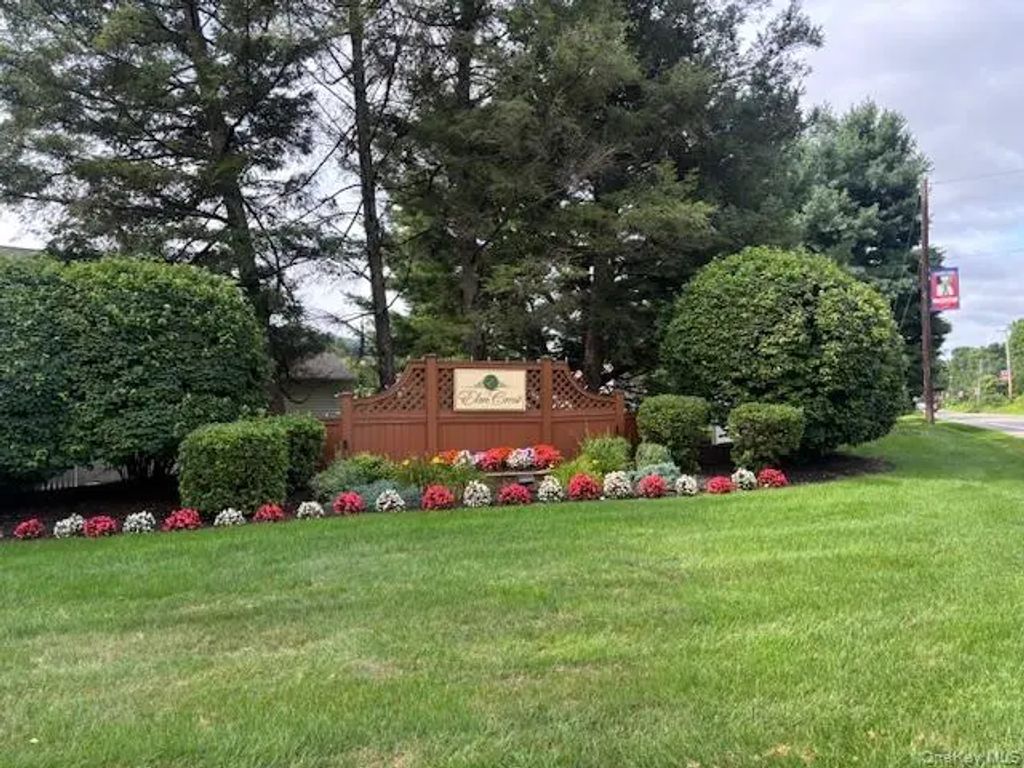 207 Crestwood Court, Fishkill