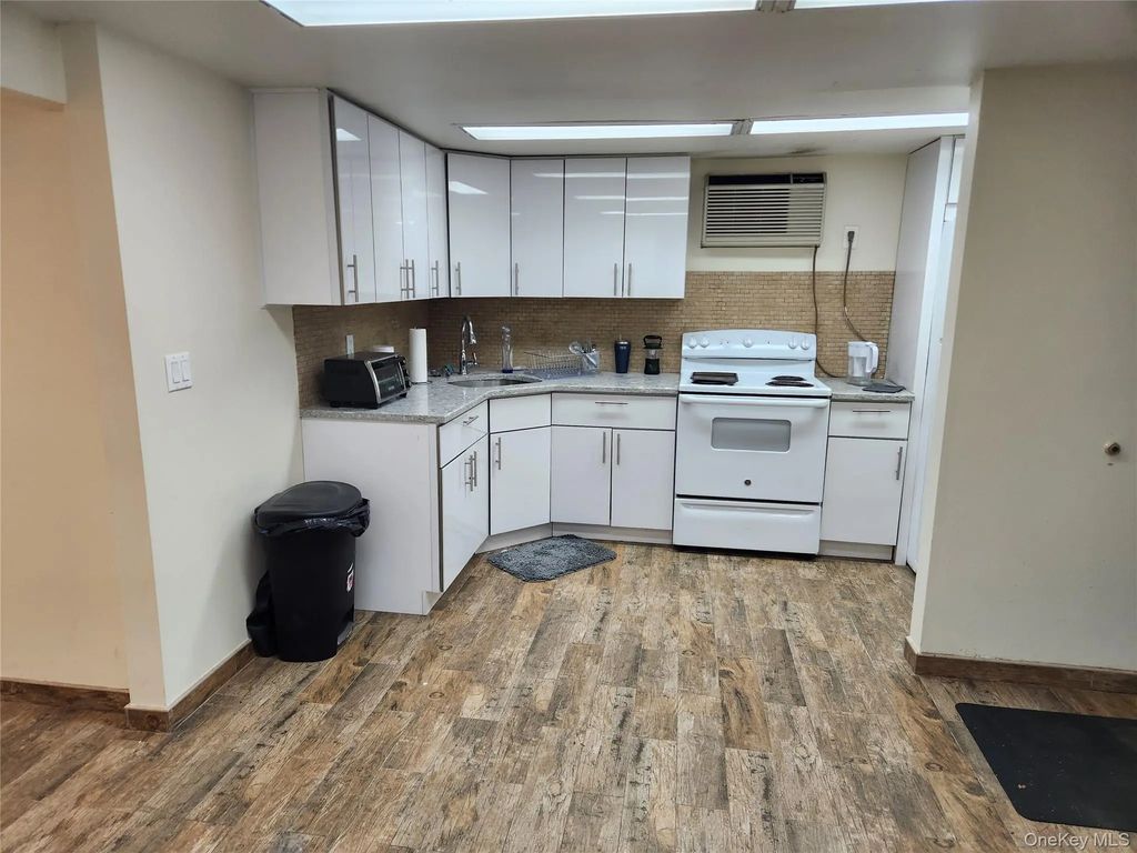 73-04 173 Street # 1, Fresh Meadows