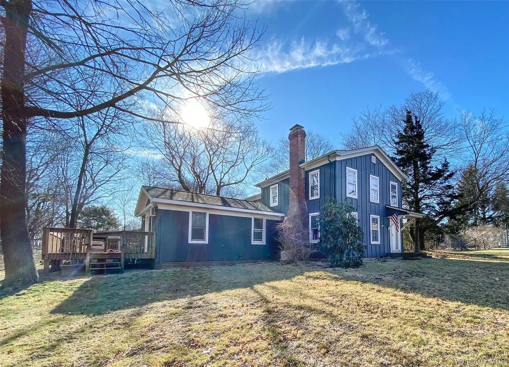 14500 Main Road, Mattituck