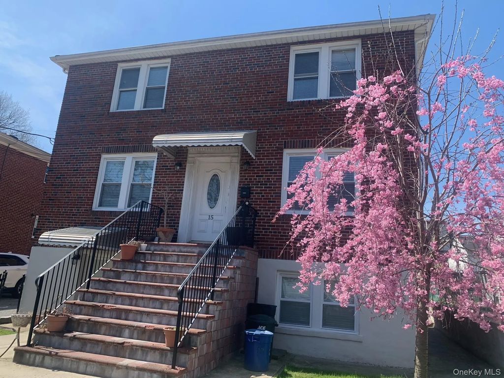 15 Juniper Road # 2nd Fl, Port Washington