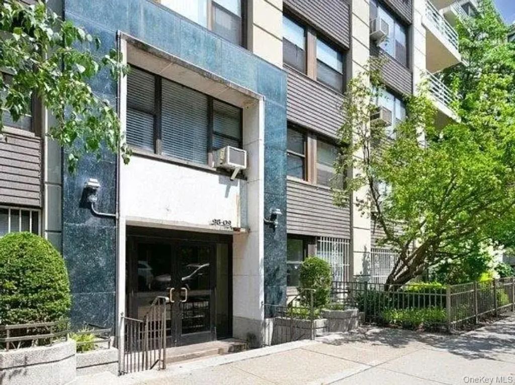9809 64th Road # 3d, Rego Park