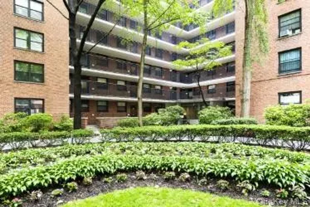35-51 85 Street # 2a, Jackson Heights
