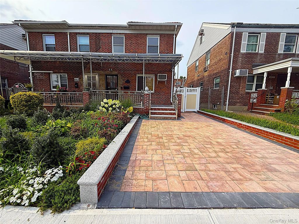 141-09 72nd Avenue, Flushing