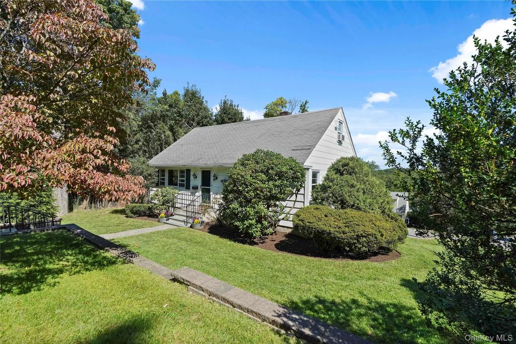 11 Riverview Avenue, Ardsley